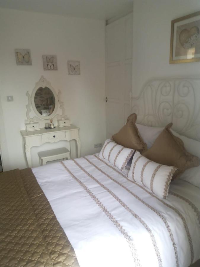 Maison De L'Amour Apartment Chardonnay Assignan Екстериор снимка